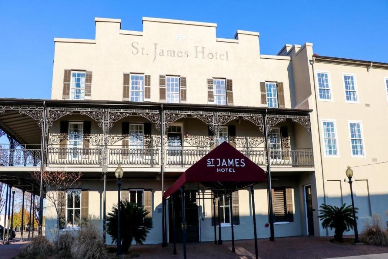 St James Hotel Selma Eksteriør bilde